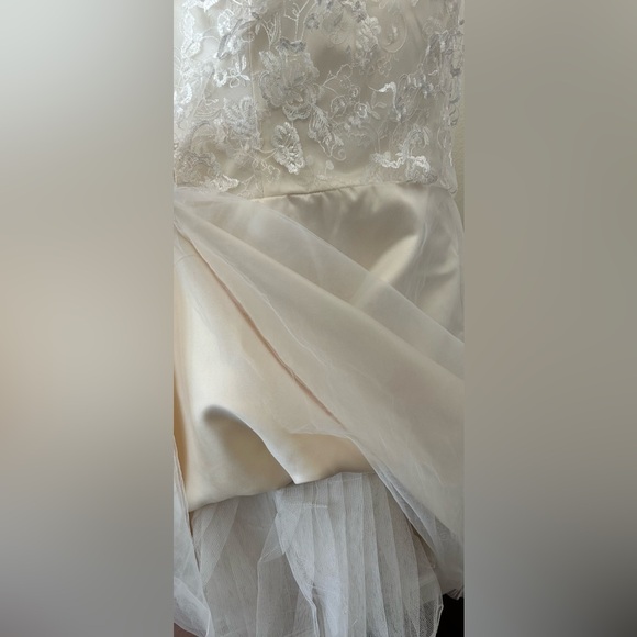 ππWedding dress ππ New WithTags ππ - Picture 10 of 12